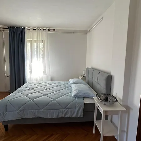 By The Sea Apartment